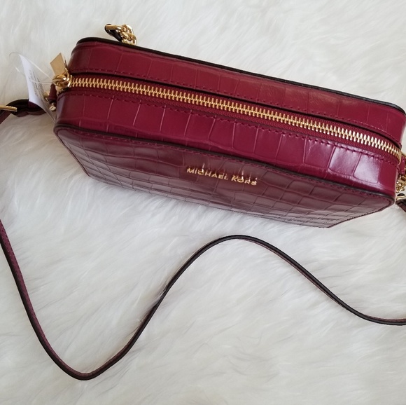 💥SOLD💥NEW! Michael Kors Ginny Crossbody Mulberry - Picture 6 of 7